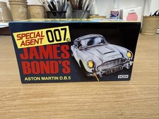 CORGI 04204 James Bond Aston Martin DB5 Anniversary Model