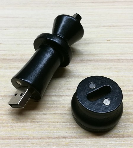 USB Stick Echt Holz Schach Spiel Schachfigur König Geschenk für Schachspieler - Bild 2 von 6