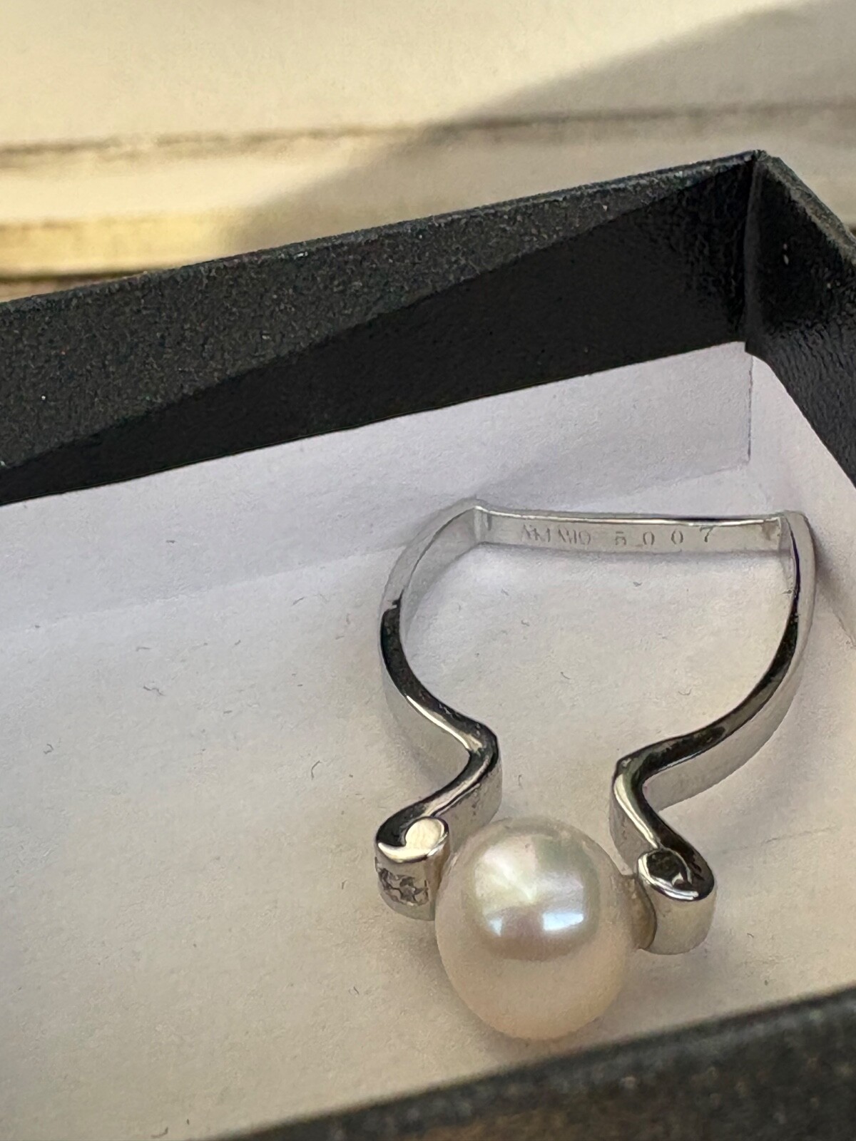 Akimio Women’s Platinum Over Sterling Silver Diamonds And Pearl Size 7 ...