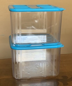 clear tupperware bins