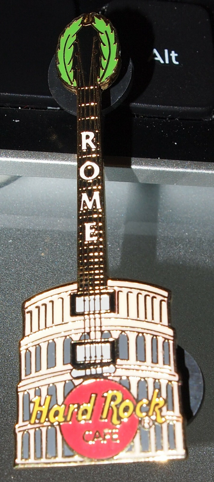 Vintage Hard Rock Cafe Rome Coliseum Pinback Pin Lapel BRAND NEW