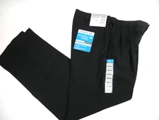 Haggar Cool 18 Pro Classic Fit Pleated Front Expand Waist Pant 32 x 32 NEW Black
