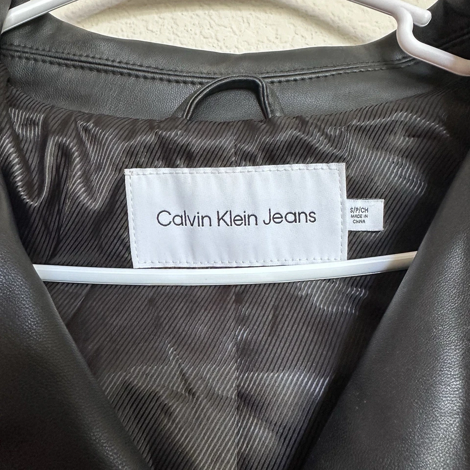 Calvin Klein Women's Small Black Leather Jacket - Image 4 of 4