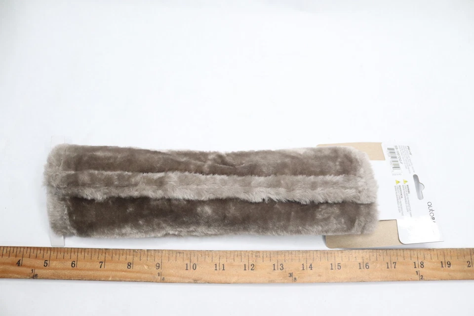  百乐人造羊皮肩垫适用于安全带深灰色 SB-1007DG-F — 第 2/3 张图片