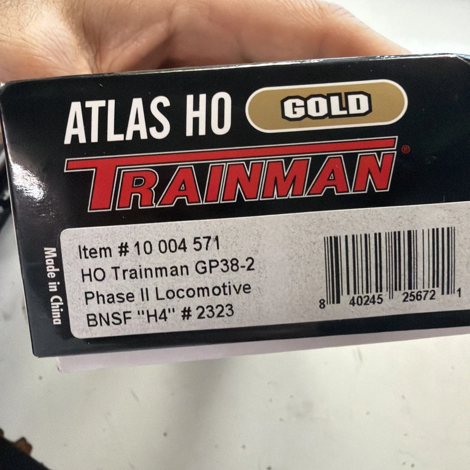Locomotiva a diesel Atlas 10004571 HO BNSF "H4" GP38-2 com DCC e som #2323 - Imagem 3 de 3