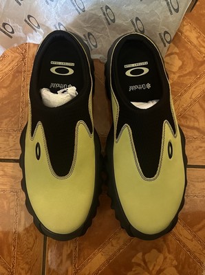 Unique Oakley Factory Team suede Chop Saw Mule Celery & Black Size 8.5