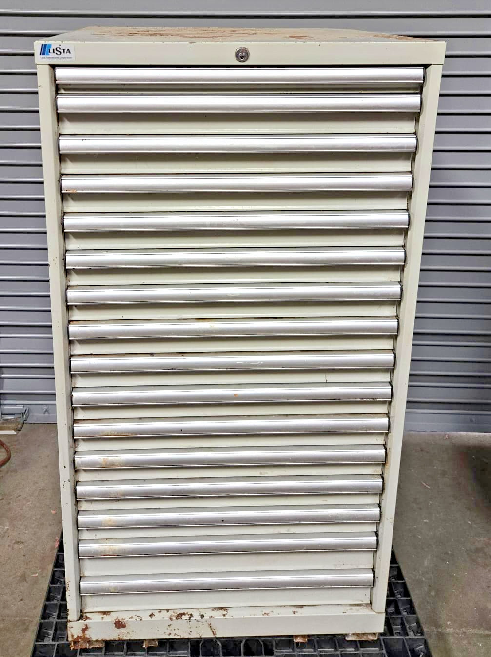 Lista Cabinet 16 Drawers Industrial Tool Parts Storage 28 x 28-1/2 x 54-1/2