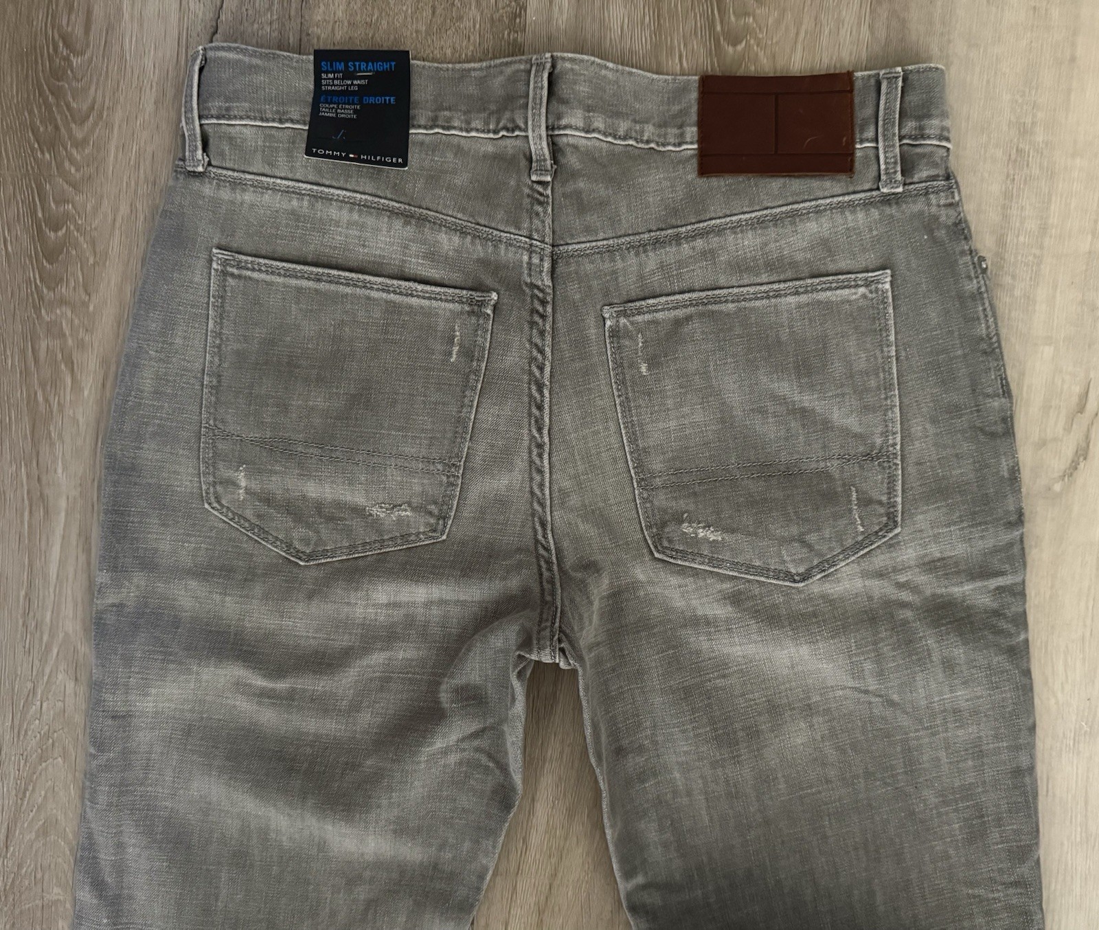 Tommy Hilfiger Premium Slim Straight Jeans Men Size 33 X 32 Distressed Gray Wash thumbnail 20