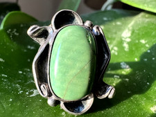 Beautiful vintage green turquoise  sterling silver Southwestern ring size 5.5