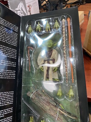 Sideshow Exclusive Star Wars Order of the Jedi Mentor YODA 1:6