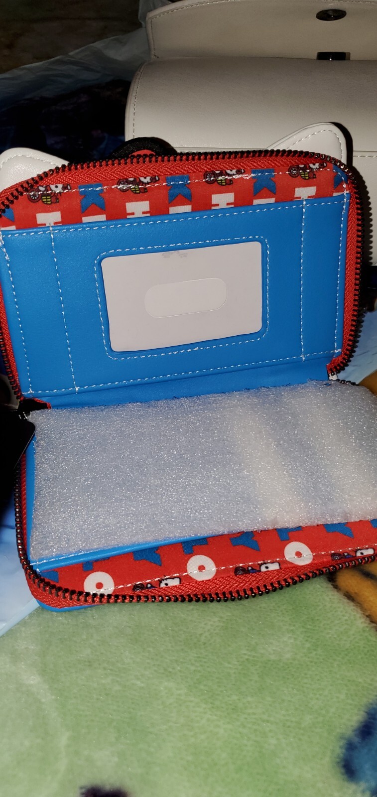 Hello Kitty Loungefly Crossbody Bag & Wallet Set - Universal Studios image 10