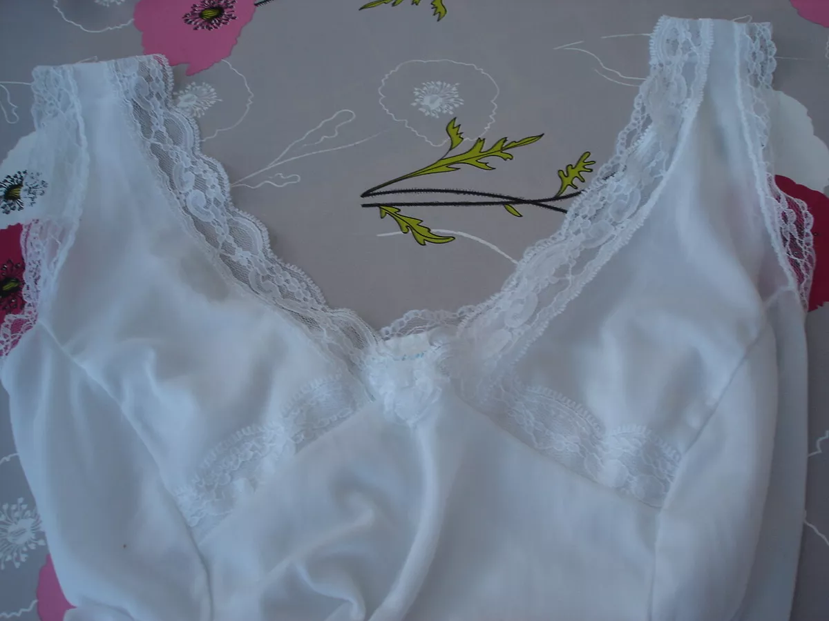 Fond de shop robe nylon vintage