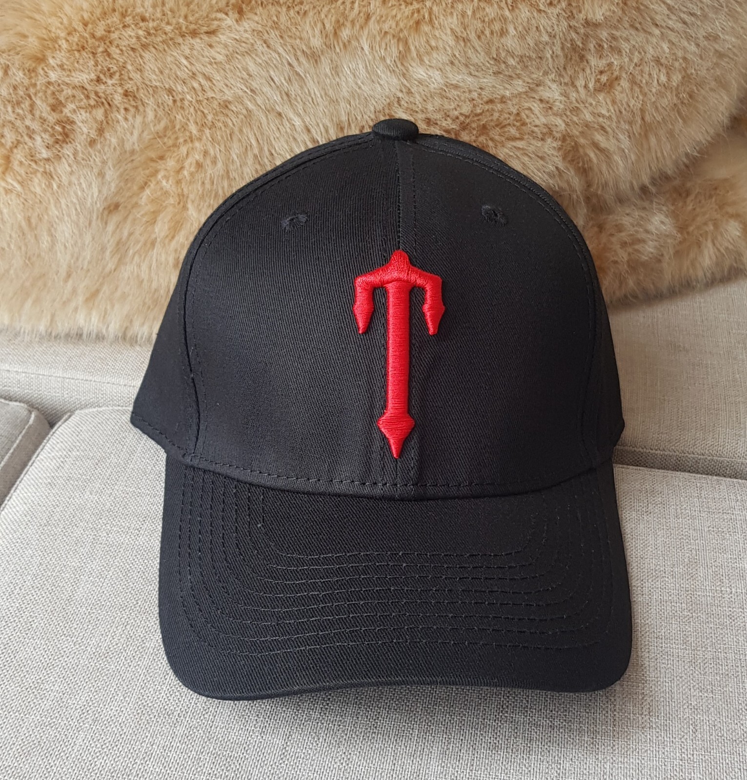 Trapstar Irongate Red T Cap Hat Star Baseball T Logo UK Seller Strap Back