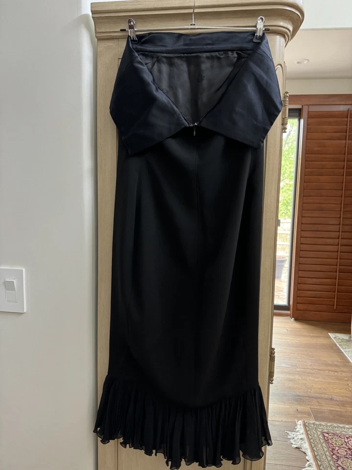 VERSACE Black Virgin Wool Dress. Satin Silk Trim Chiffon Ruffle. Size IT 42.US S - Image 4 of 4