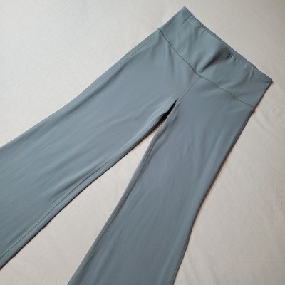 Athleta Womens Size MP Elation Flare Pant Green