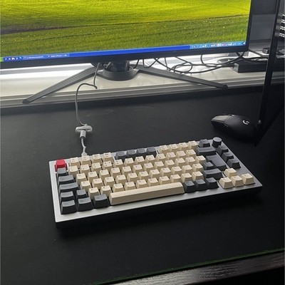 Keychron Q1 Pro 75% Mechanical RGB Backlit Aluminum Gray Wired QWERTY EN