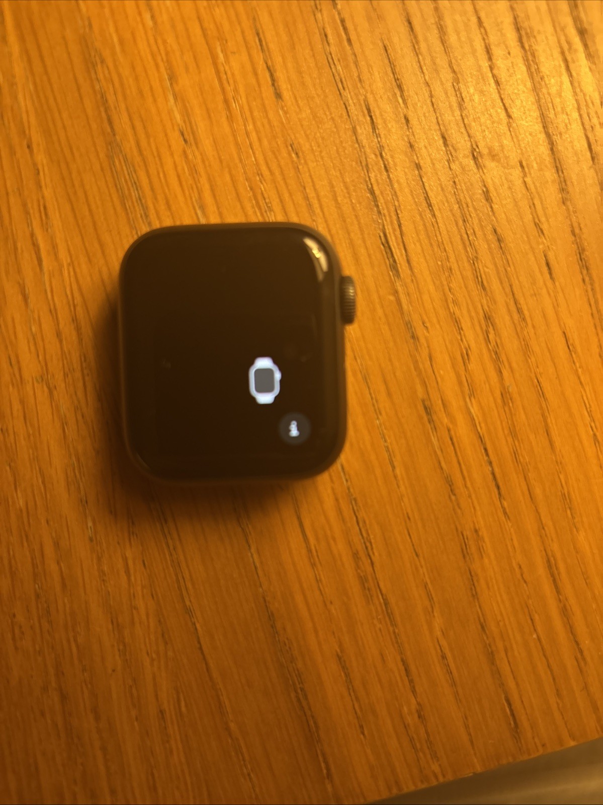 Apple Watch SE 1st Gen Space Gray GPS + Cellular 40mm Smartwatch-image