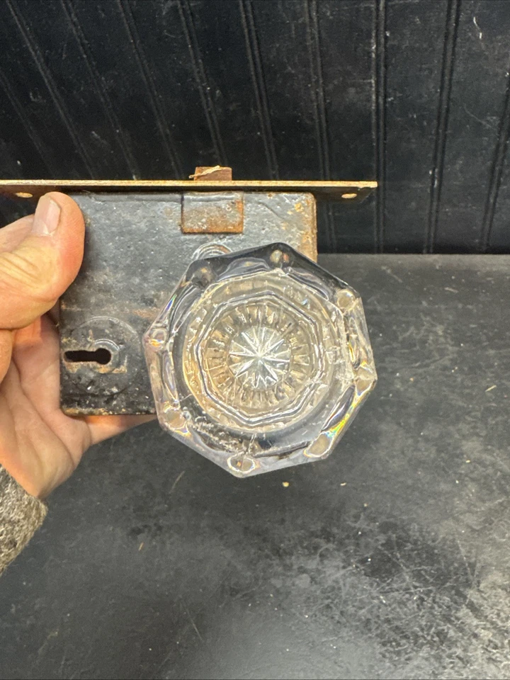 Perillas de puerta antiguas púrpura 8 puntos perillas de vidrio con cerradura de llave esqueleto Foto 2 de 4