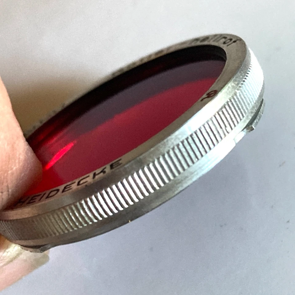 Filtro Helrot rojo recubierto Rollei Bay 1 con estuche de plástico Kodak negro + amarillo Foto 2 de 2