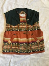 Mulberry Street Men’s Small Vest Quilt Pattern Latch Clip Funky Western Country
