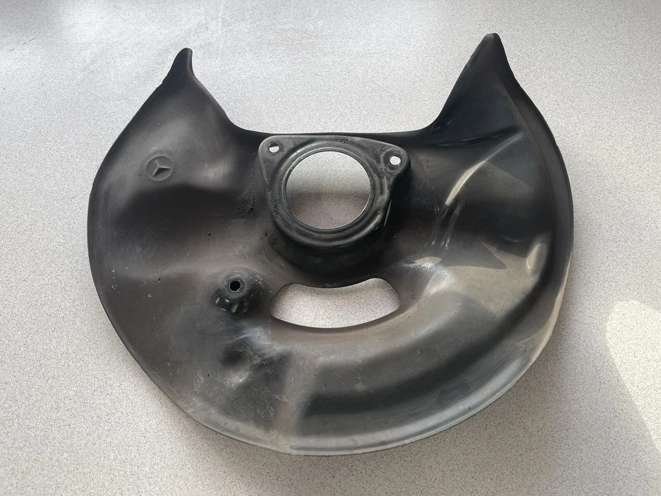 Mercedes-Benz E320 E430 W210 1996-2002 ~ cubierta de freno delantera derecha ~ A2104211120 Foto 2 de 3