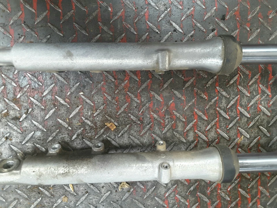 80-84 1980 Kawasaki LTD440 OEM horquillas delanteras suspensión triple vástago de dirección  Foto 3 de 4