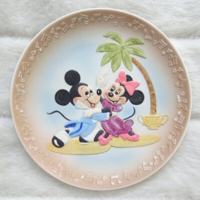 Disney Mickey And Minnie At The Dance Collector Plate 7.5''