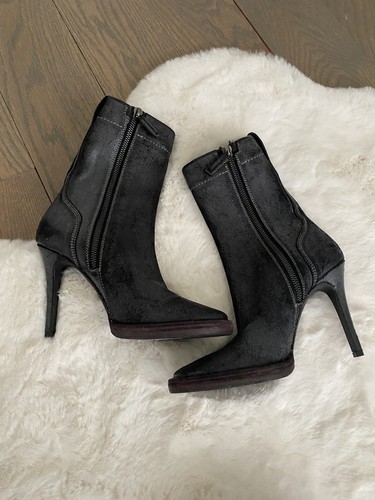 HAIDER ACKERMANN CHARCOAL GRAY DISTRESSED LEATHER BOOTIES SZ 36 / 6