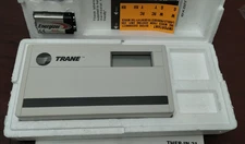 TRANE Commercial Programmable Thermostat  BAYSTAT004BA  HARD TO FIND  NEW IN BOX