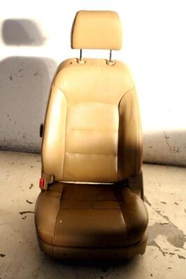 6905100AK80 FRONT RIGHT LEATHER SEAT GREAT WALL HOVER 2.4G 4X4 93KW 5M 