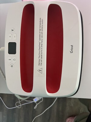 Cricut EasyPress 2 12x10 inch Press Machine With Pressing Mat