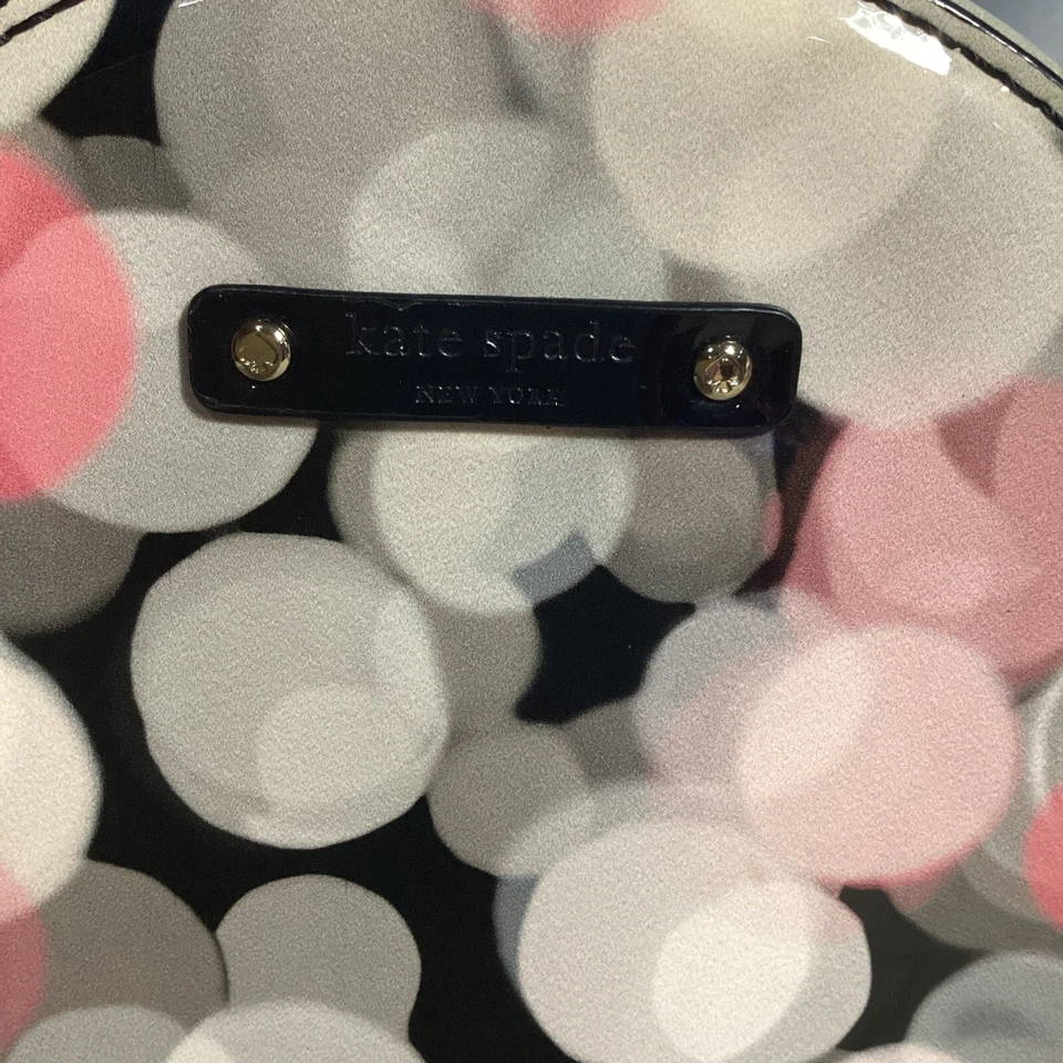 Lindo bolso bandolera Kate Spade Cherry Terrace redondo charol novedad 67 Foto 3 de 4