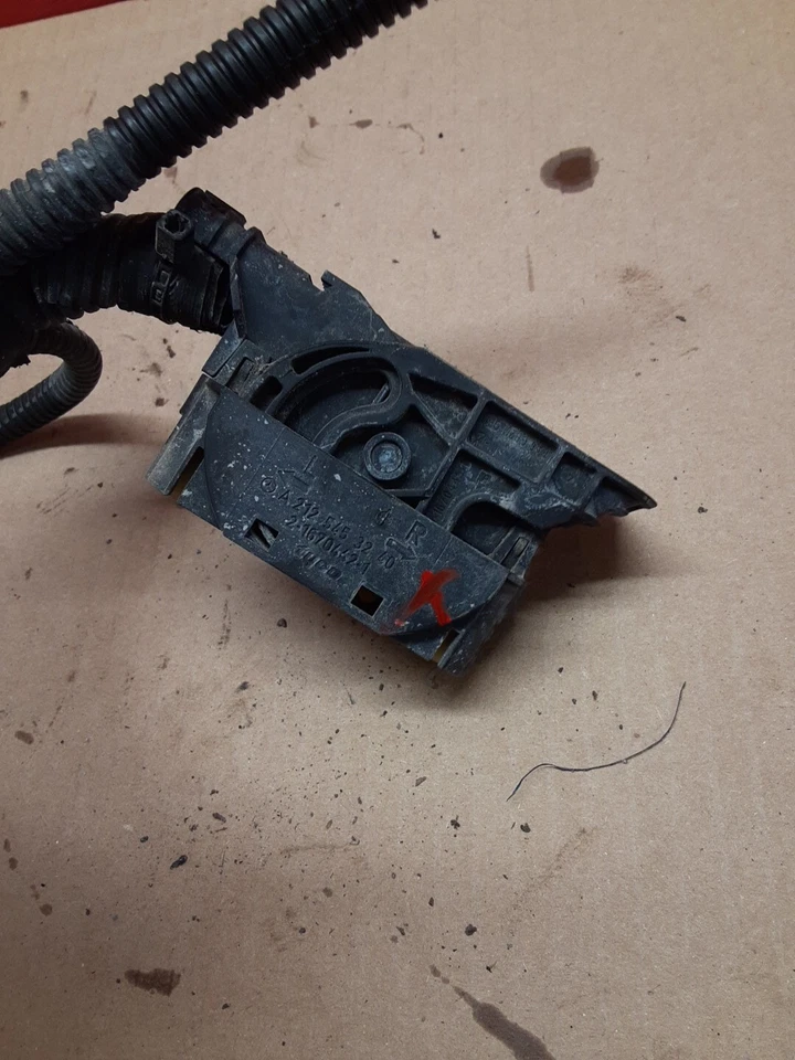 2011-2015 Durango Grand Cherokee ABS Anti-Lock Control Unit Pigtail 04779707AD - Image 2 of 4