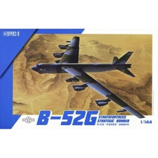 Great Wall hobby #L1009 1/144 USAF B-52G Strategic Bomber