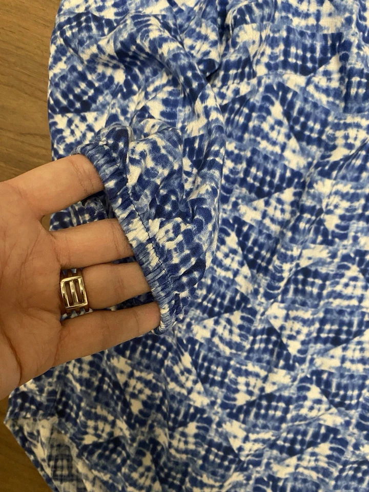 Top Sonoma Mujer Mediano Popover Azul Tie Dye Botón Frontal Estampado Geométrico Foto 4 de 4