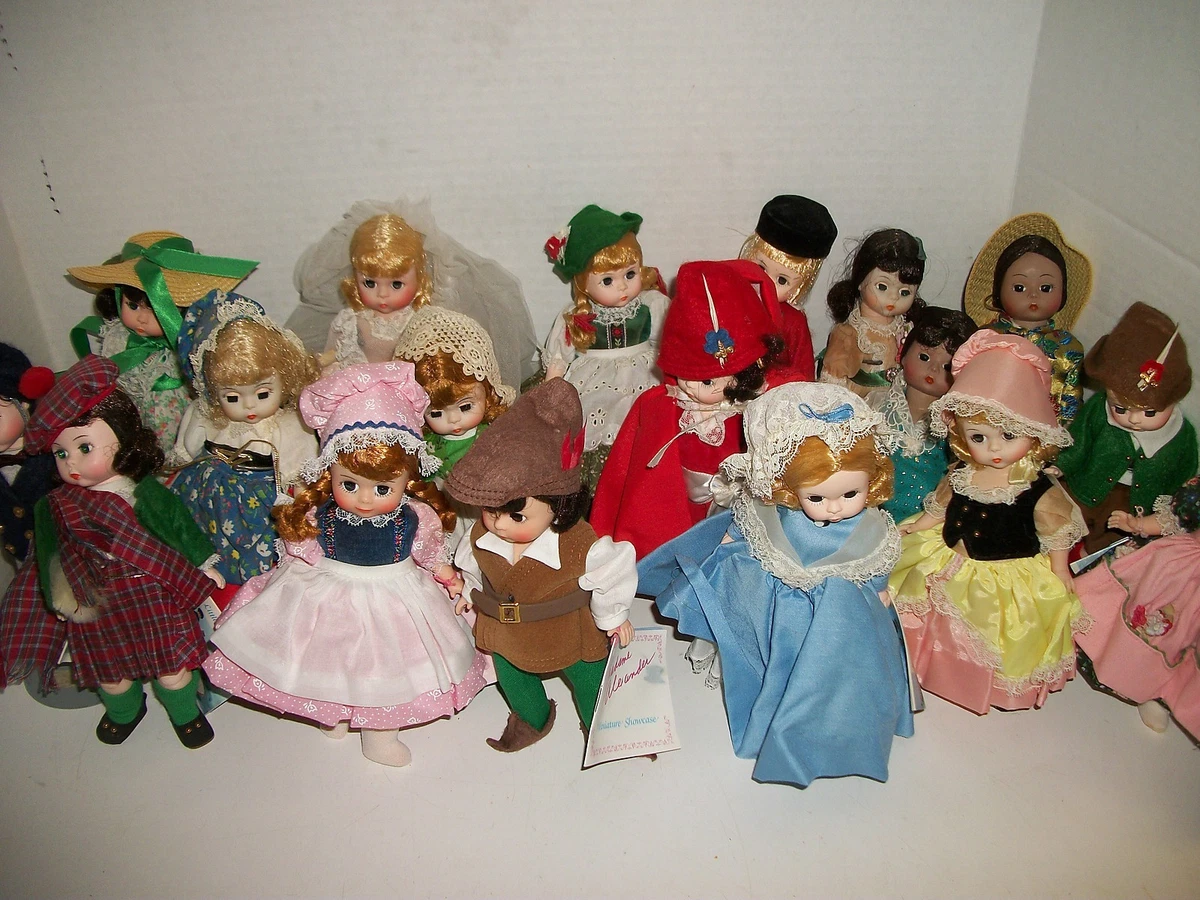 Madame alexander on sale miniature showcase dolls