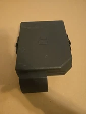 2006-13 Chevrolet Impala Engine Compartment Fuse Box Cover Black OEM 13663438-01