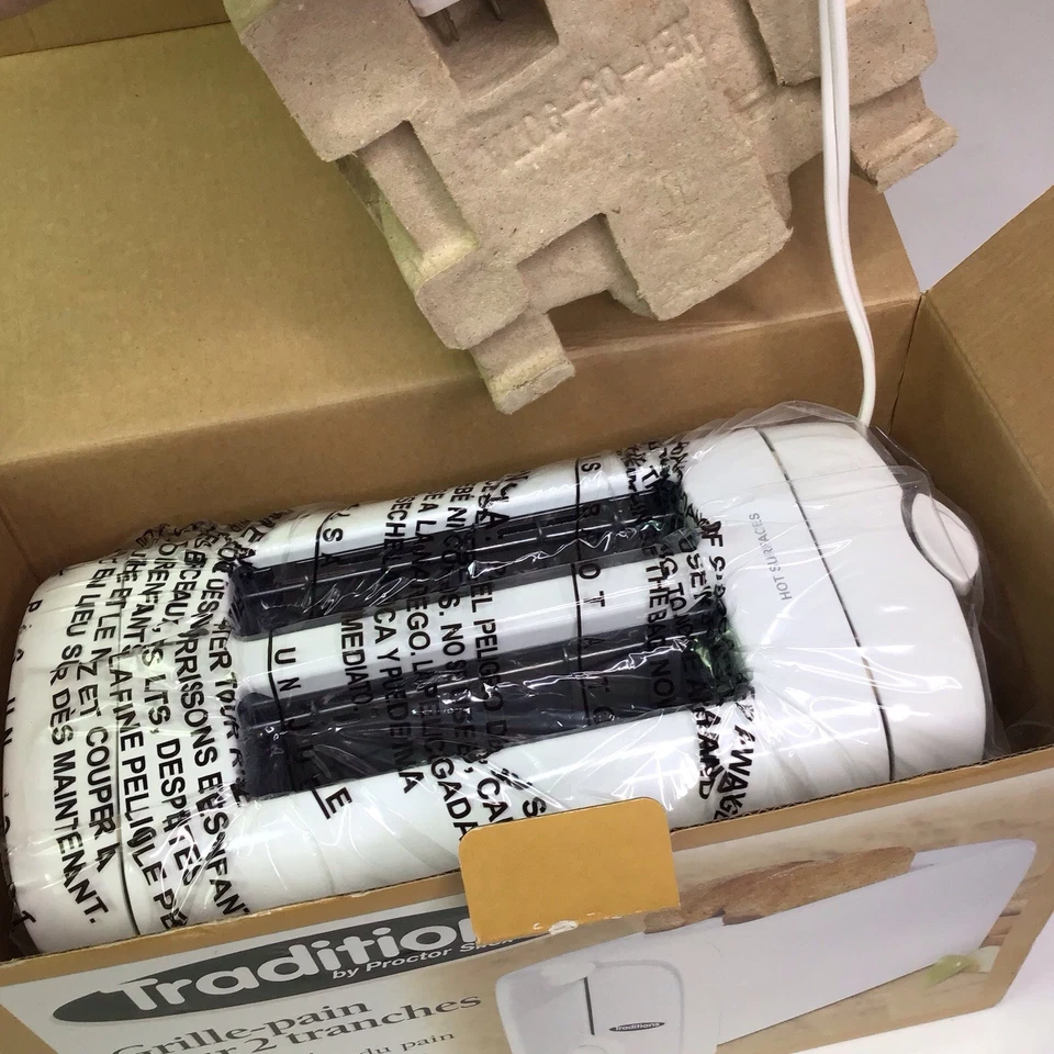 Procter Silex Traditions 2 Slice Toaster White #22288 OPEN BOX - Image 2 of 4