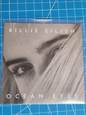 Billie Eilish OCEAN EYES 7