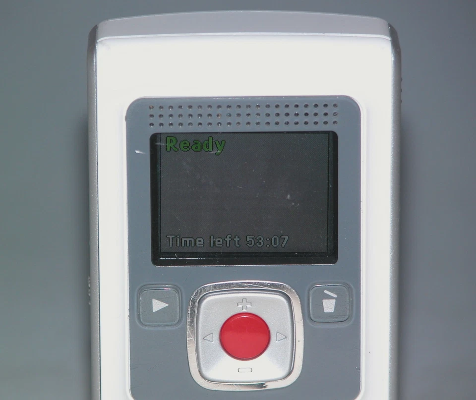 Flip Video F260W / PSV-552 60 Minutes Flash Media Camcorder - White #2757 - Image 3 of 4