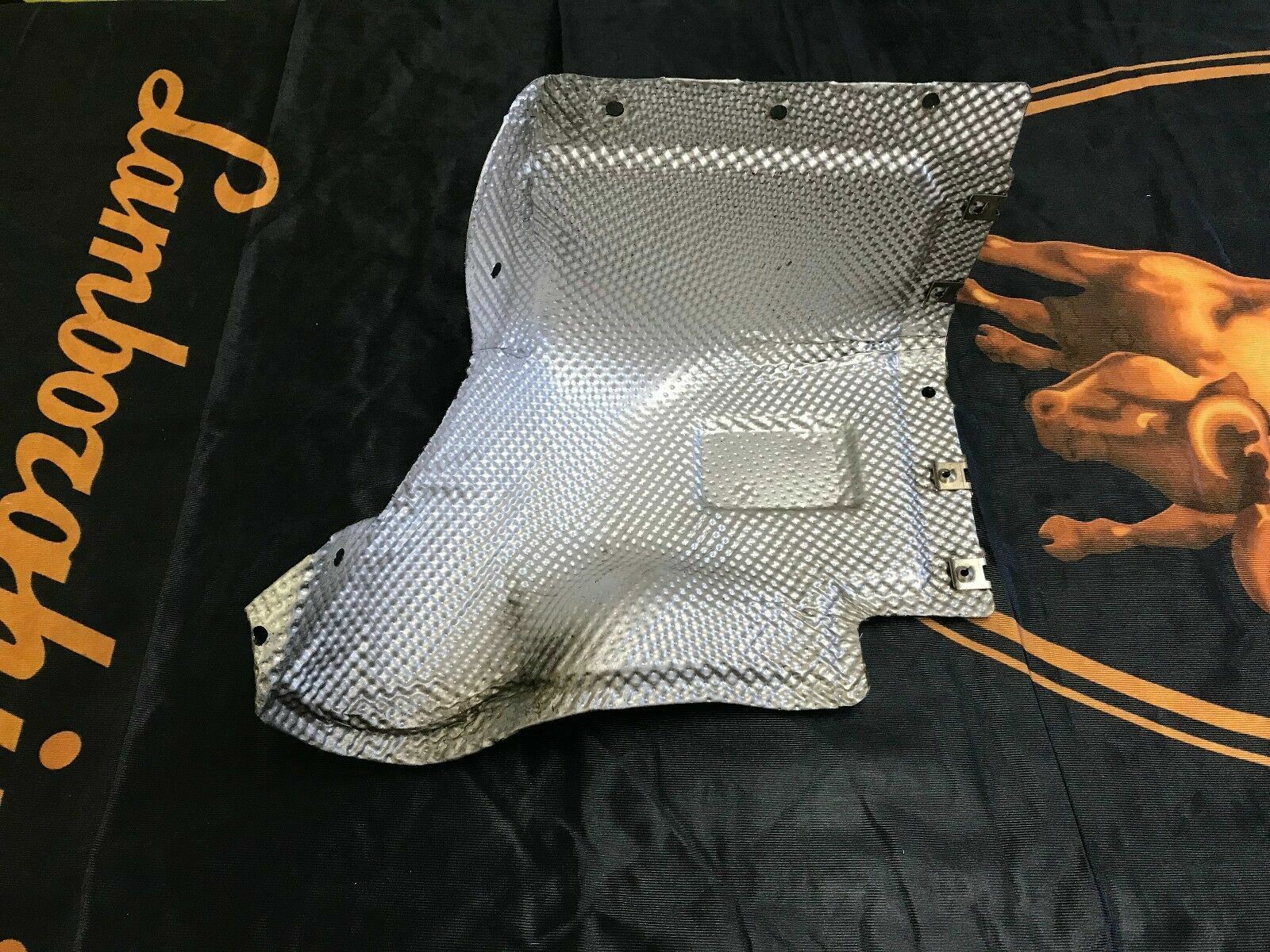 LAMBORGHINI HURACAN LP610 DRIVER LEFT SIDE BUMPER HEAT SHIELD OEM 4T0825715B