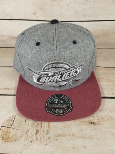 NBA Fitted 7 3/8 Cleveland Cavaliers Mitchell and Ness Baseball Cap Maroon Grey - Picture 1 of 3