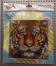 KIT MEZZO PUNTO RICAMO CANOVACCIO STAMPATO + LANA + AGO TIGRE