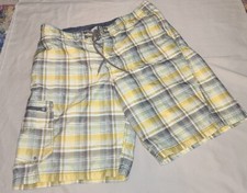 Columbia Omni Shade Board Shorts Swim Trunks Yellow Green Plaid Men's Size 36