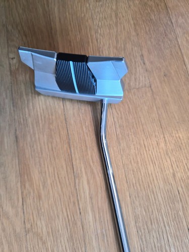 Scotty Cameron 2024 Phantom 11.5 Putter 34 Inch Right Hand