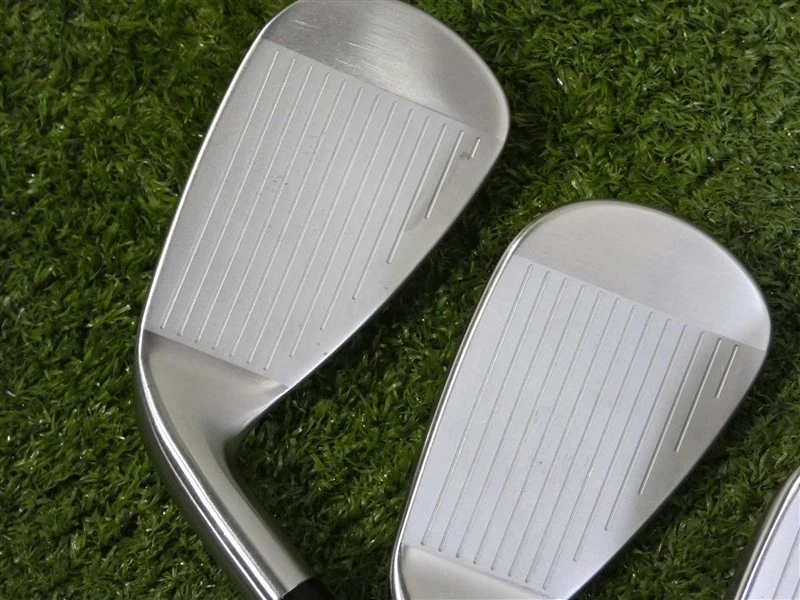 Titleist T400 Irons 7-9 (No P Wedge) Fubuki MV 55 Regular Graphite Excellent - Image 4 of 4