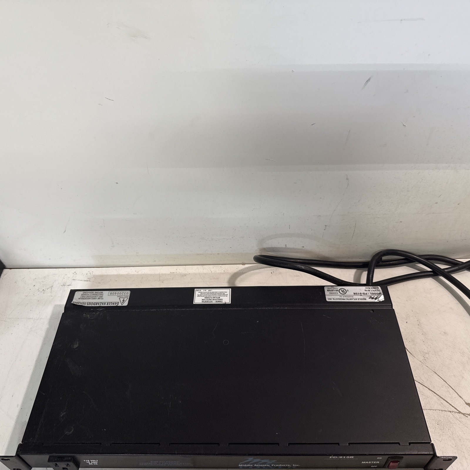 Middle Atlantic PD-915R Power Distribution Unit - Black