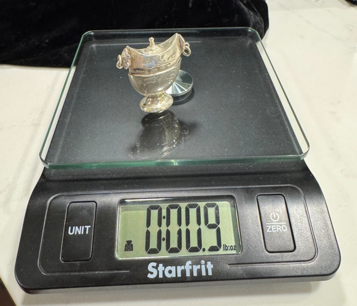 1881 STERLING SILVER GREEN MAN URN SHAPE PILL BOX HINGE LID DUTCH EXPORTED TO UK