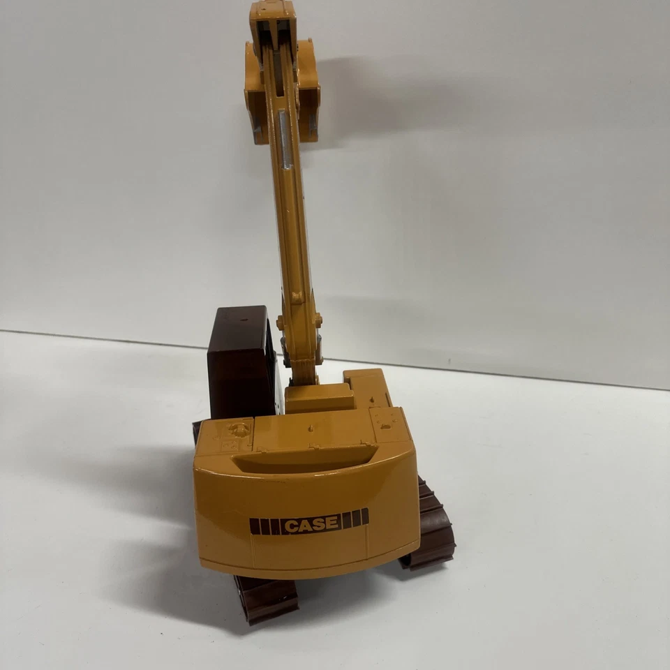ERTL CASE 1988 "Modelo 688" Excavadora Construcción EE. UU. Juguete 1/16 Completo SU Foto 2 de 4
