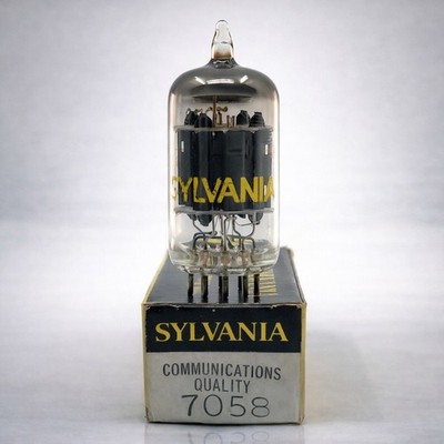 NOS NIB SYLVANIA 7058/RUGGEDIZED 12AX7/60's Prod./LONG PLATES/VERY HIGH GAIN/GM